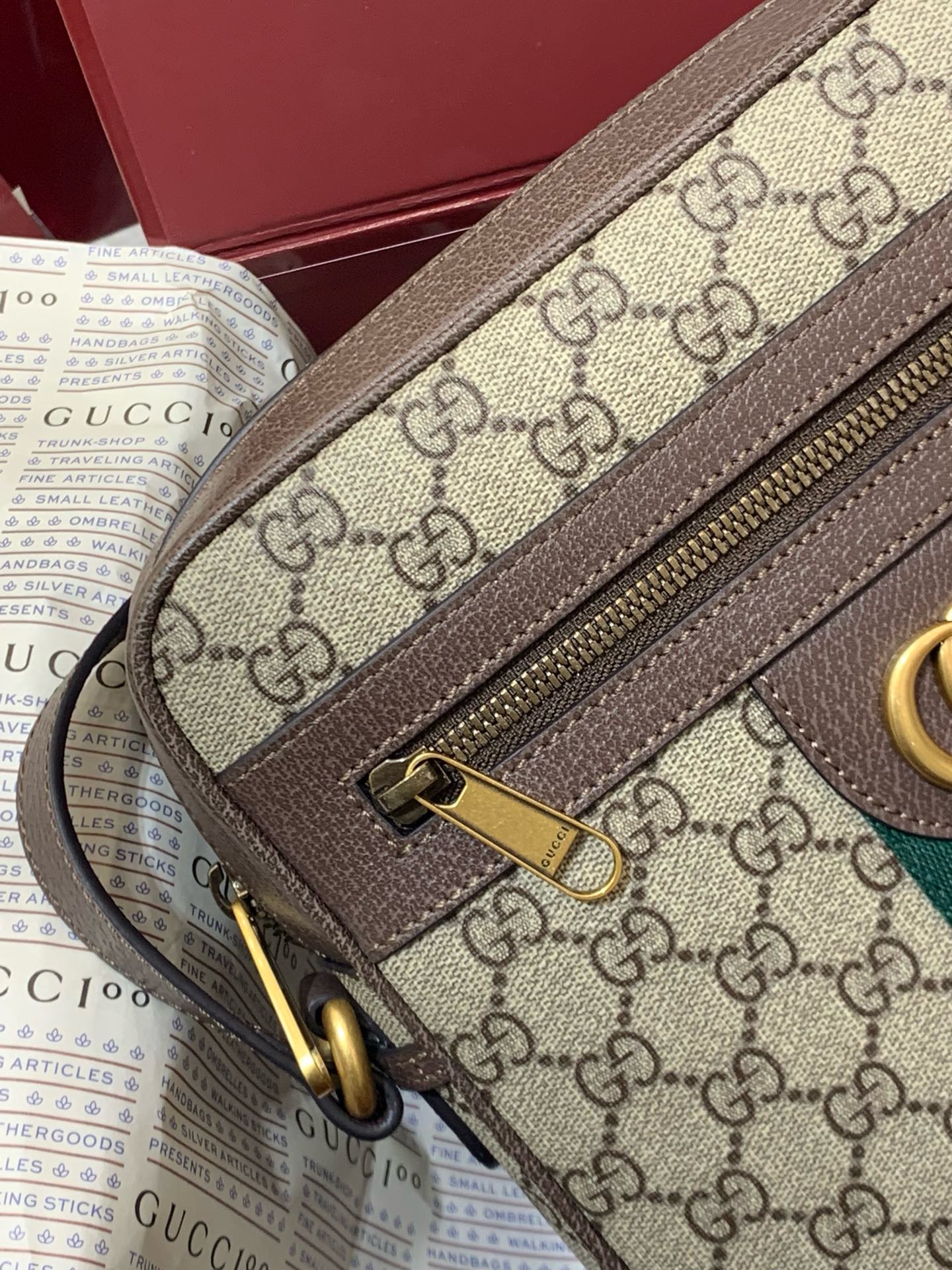 Gucci GG Supreme Ophidia Small Messenger Bag  547926