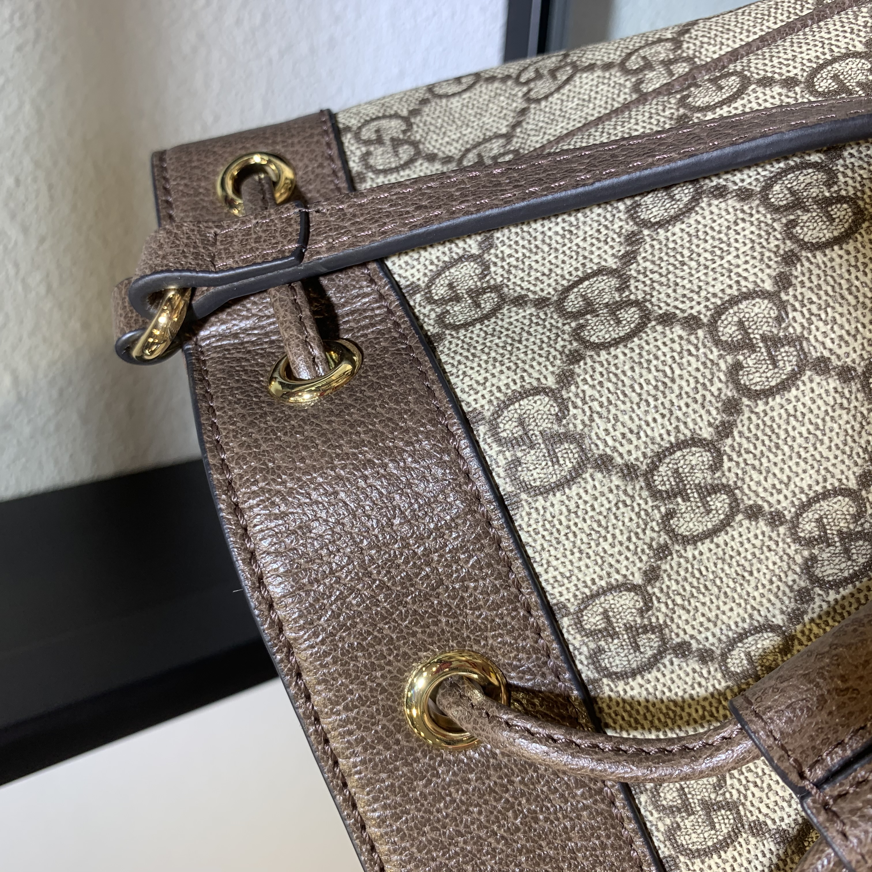 Gucci Beige / Ebony GG Supreme Ophidia Mini Bucket Bag 550620