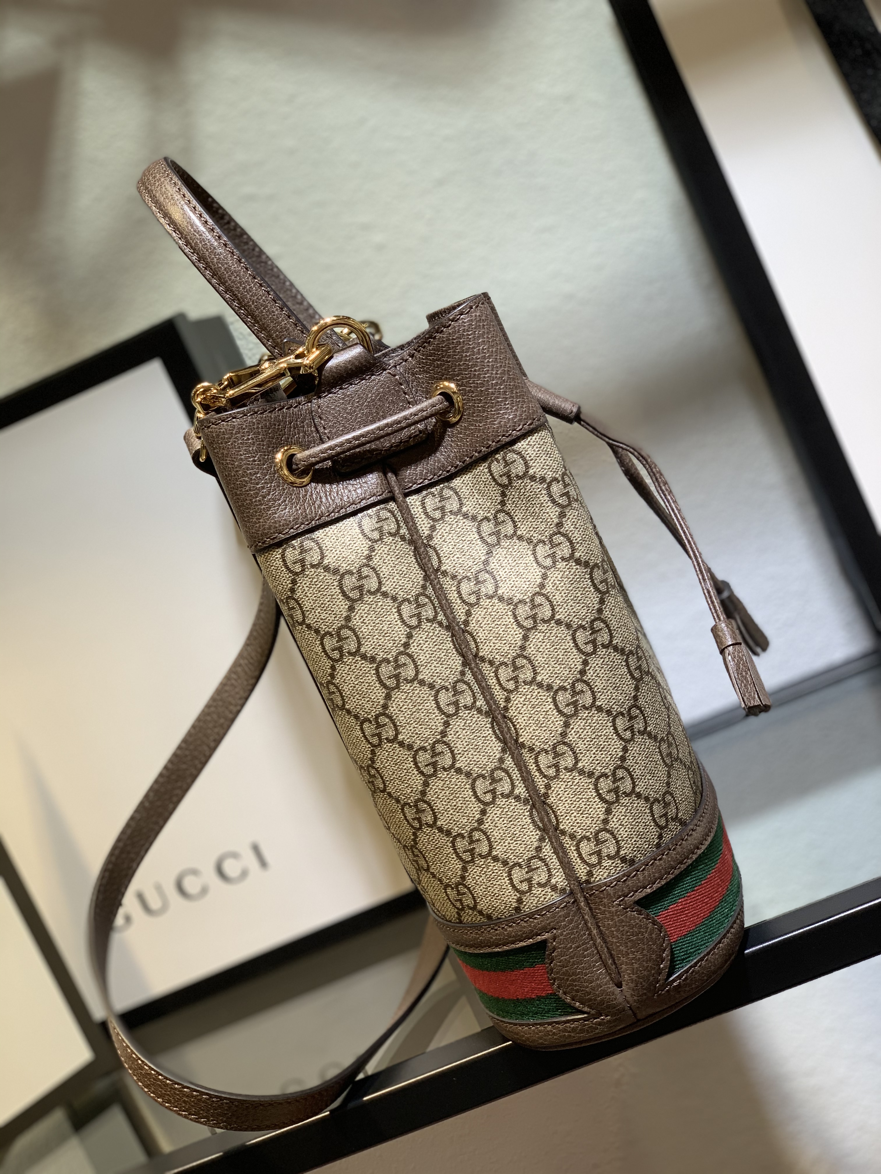 Gucci Beige / Ebony GG Supreme Ophidia Small Bucket Bag 550621