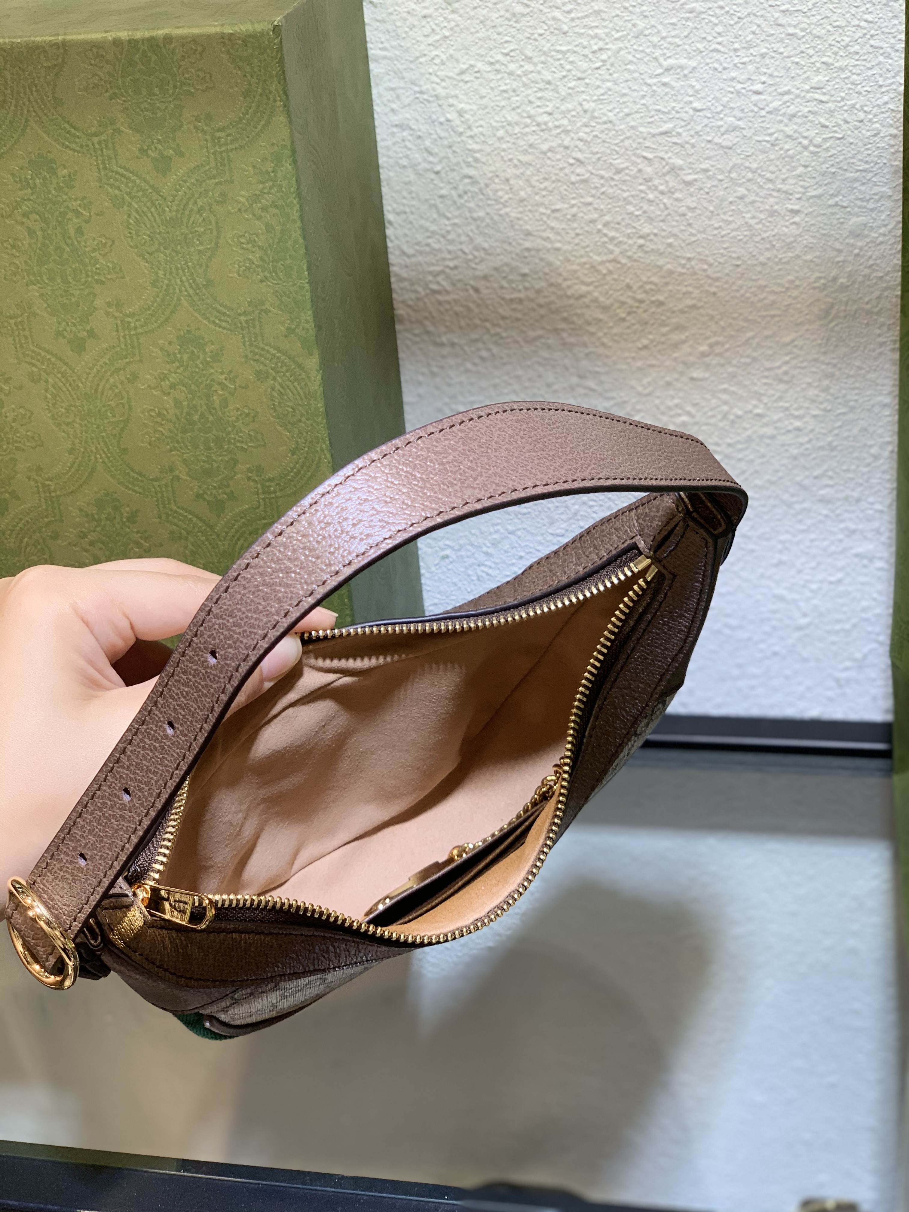 Ophidia mini bag in GG Supreme 658551