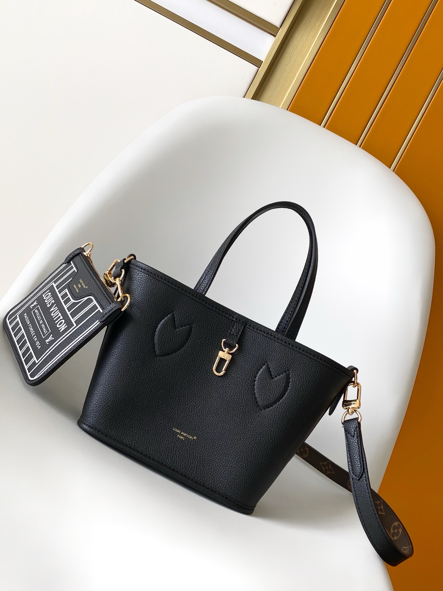 L.V Neverful Bandoulière Inside Out BB Black M12099