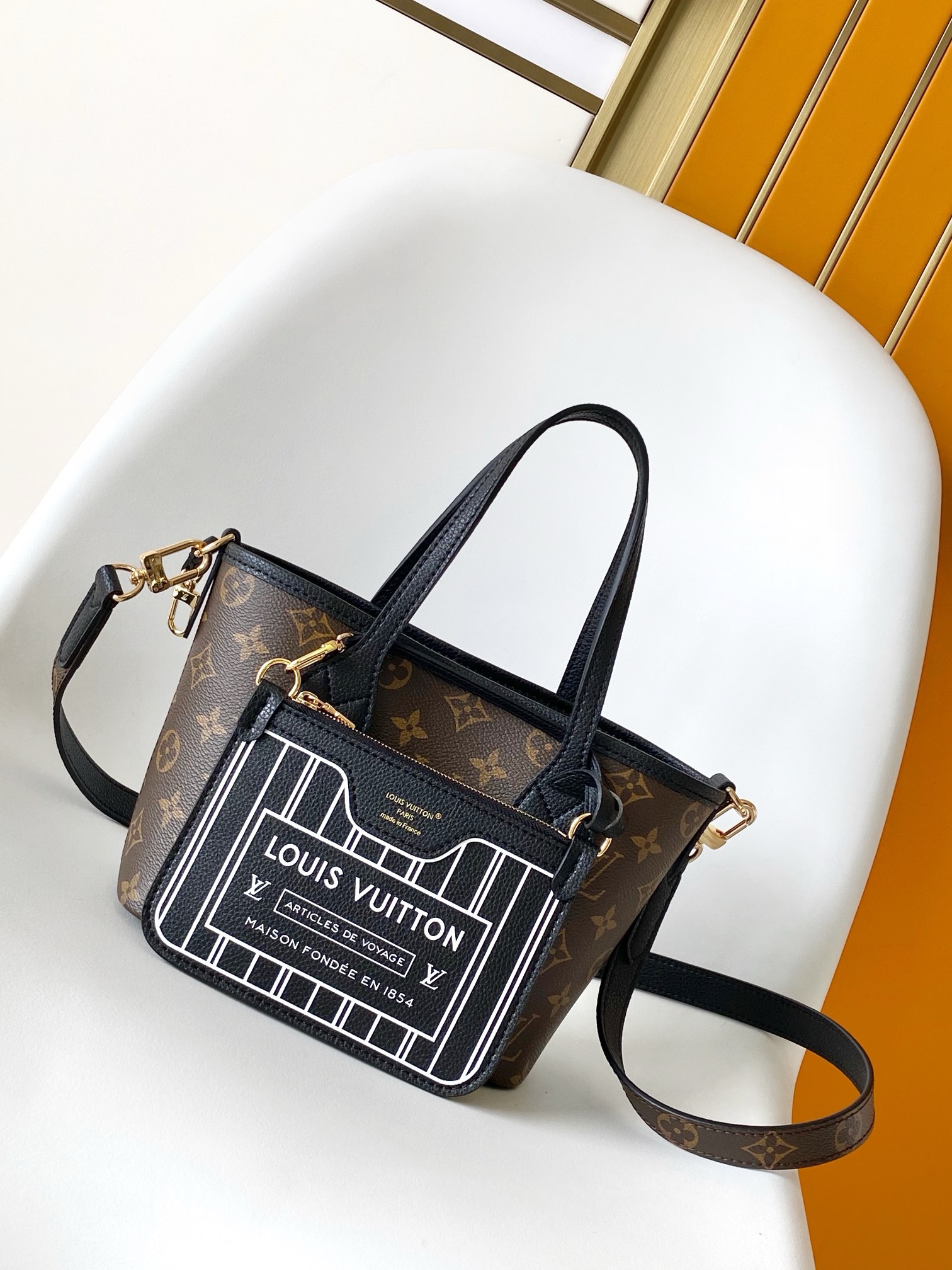 L.V Neverful Bandoulière Inside Out BB Black M12099