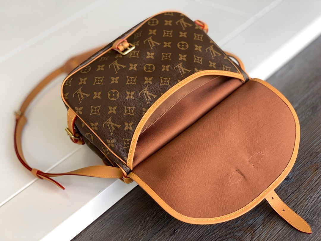 L.V Saumur MM Shoulder Bag Monogram Brown M40710