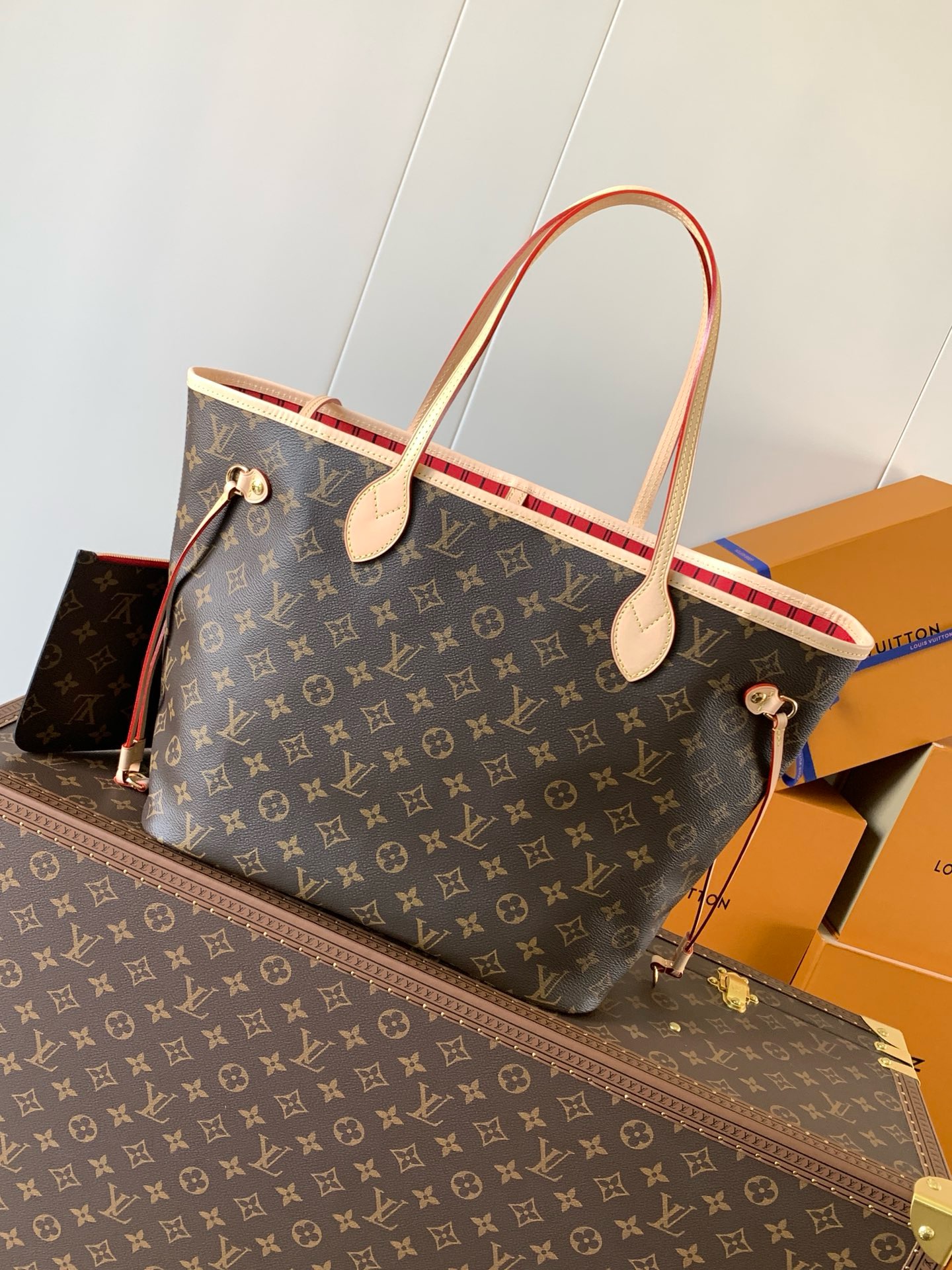 L.V Neverfull MM Monogram Mid Size Cherry Red Tote M41177